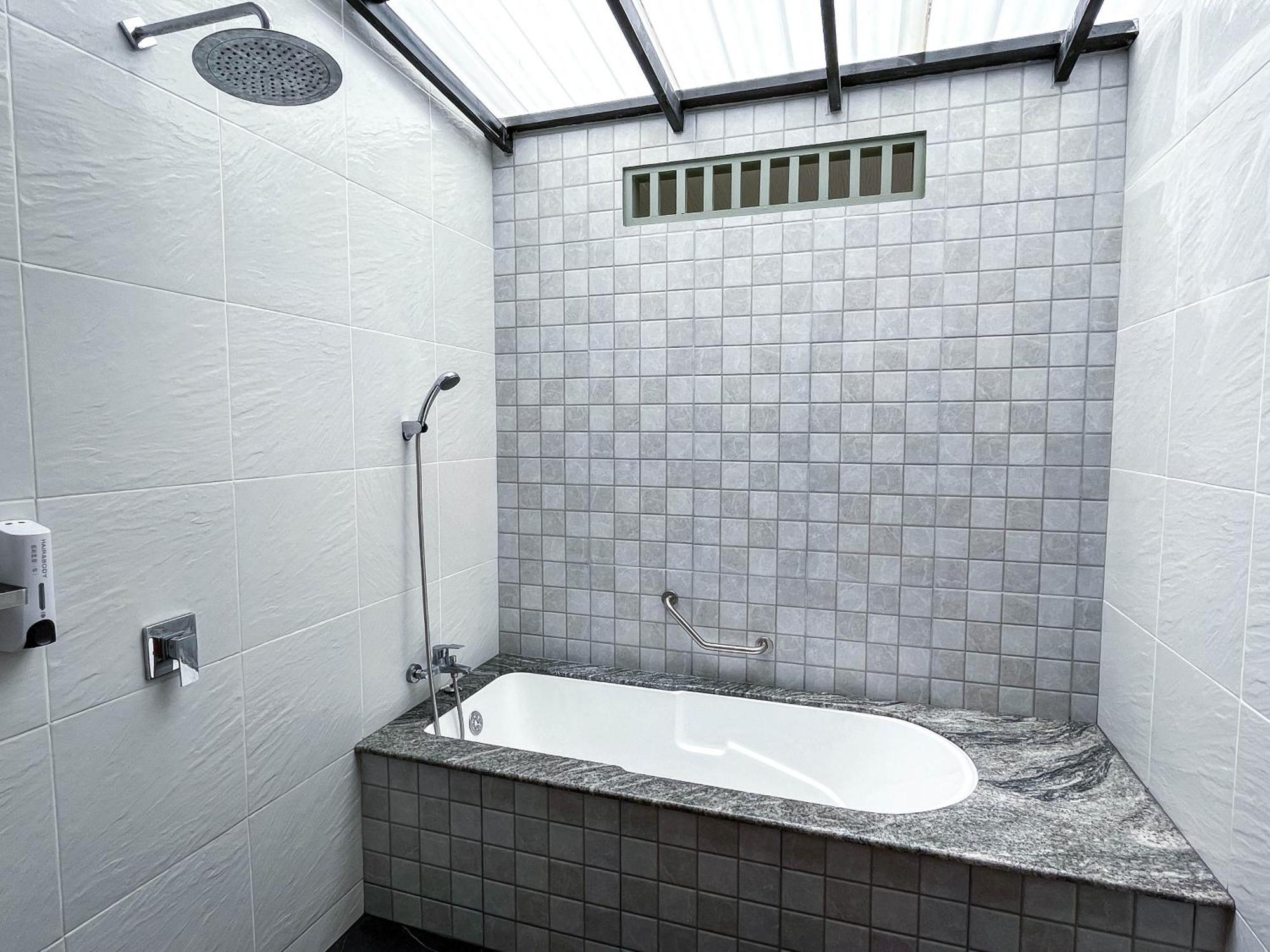 Baleeyan Residence Thalang Kamer foto